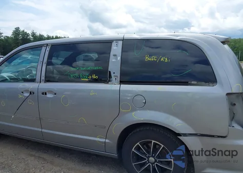 2017 Dodge Grand Caravan Gt из США, поврежденный, VIN 2C4RDGEGXHR841769